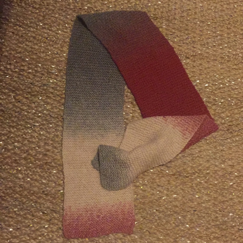 Hand made medium weight wool scarf